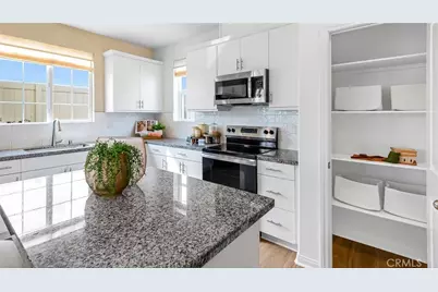 1704 Phantom Lane, Rialto, CA 92376 - Photo 3