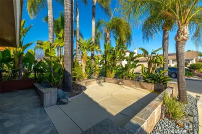 30205 Channel Way, Canyon Lake, CA 92587 - Photo 3