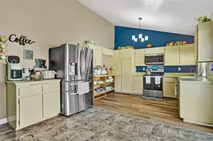 41774 Jennifer, Hemet, CA 92544 - Photo 9