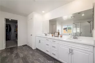 30538 Oasis Rd, Murrieta, CA 92563 - Photo 15