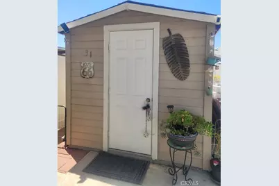 1295 S Cawston Avenue, Hemet, CA 92545 - Photo 3