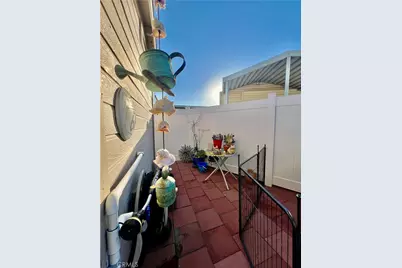 1295 S Cawston Avenue, Hemet, CA 92545 - Photo 11