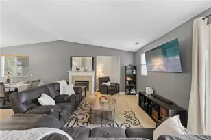 21650 Pink Ginger Ct, Wildomar, CA 92595 - Photo 13