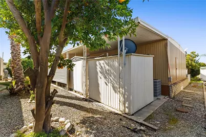 881 N Lake St #313, Hemet, CA 92544 - Photo 23