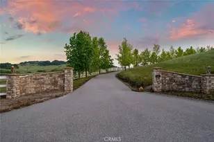 41653 Oak Trail Ct, Murrieta, CA 92562 - Photo 5