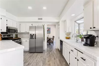 24550 Camino Meridiana, Murrieta, CA 92562 - Photo 13