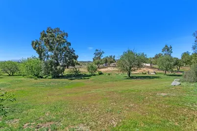 37790 Los Alamos Road, Murrieta, CA 92563 - Photo 43