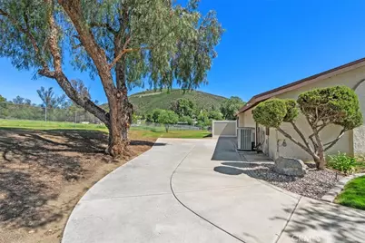 37790 Los Alamos Road, Murrieta, CA 92563 - Photo 33