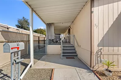 530 W Devonshire Avenue #37, Hemet, CA 92543 - Photo 5
