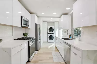 142 Marion Boulevard, Fullerton, CA 92835 - Photo 1