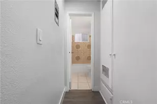 1622 Firestone Blvd, Los Angeles, CA 90001 - Photo 13