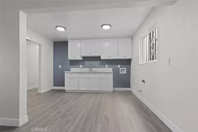 1622 Firestone Boulevard, Los Angeles, CA 90001 - Photo 7