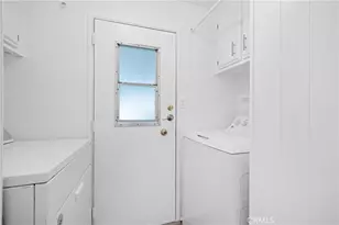 575 S Lyon Ave, Hemet, CA 92543 - Photo 17