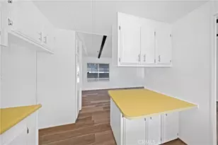 575 S Lyon Ave, Hemet, CA 92543 - Photo 9