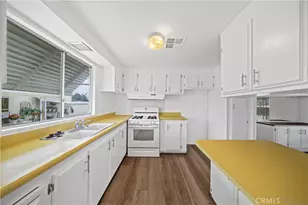 575 S Lyon Ave, Hemet, CA 92543 - Photo 7