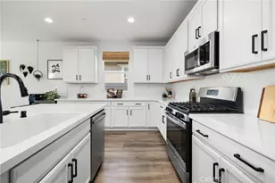 29807 Saddle Ranch Pl, Menifee, CA 92584 - Photo 17