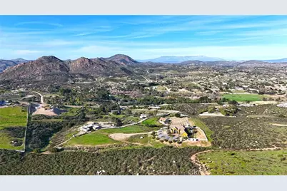 38101 Via Lobato, Temecula, CA 92592 - Photo 19