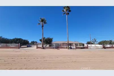 8756 Oakwood Avenue, Hesperia, CA 92345 - Photo 1