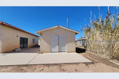 8756 Oakwood Avenue, Hesperia, CA 92345 - Photo 33