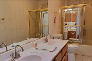 8756 Oakwood Ave, Hesperia, CA 92345 - Photo 17