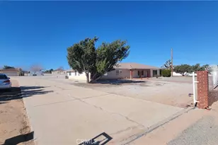 8756 Oakwood Ave, Hesperia, CA 92345 - Photo 5