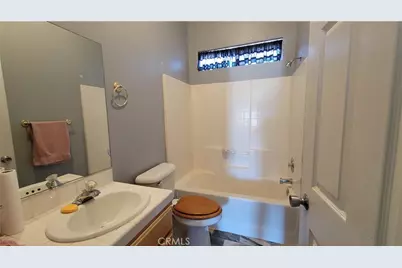 8756 Oakwood Avenue, Hesperia, CA 92345 - Photo 53