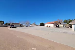 8756 Oakwood Ave, Hesperia, CA 92345 - Photo 29