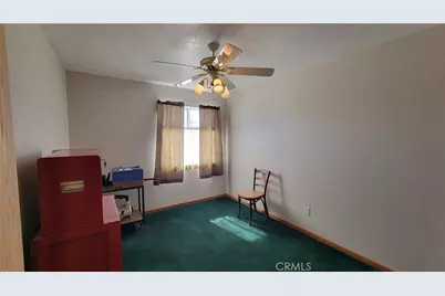 8756 Oakwood Avenue, Hesperia, CA 92345 - Photo 17