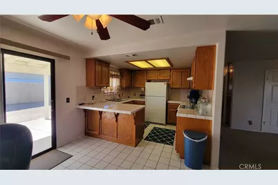 8756 Oakwood Avenue, Hesperia, CA 92345 - Photo 39