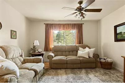 337 Lookout, Twin Peaks, CA 92391 - Photo 11