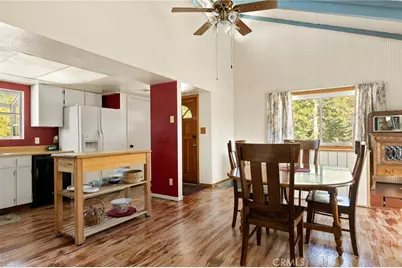 337 Lookout, Twin Peaks, CA 92391 - Photo 9