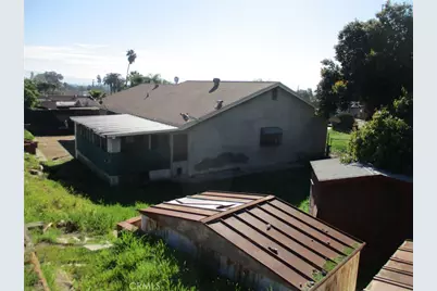 560 W 10th Street, Perris, CA 92570 - Photo 27