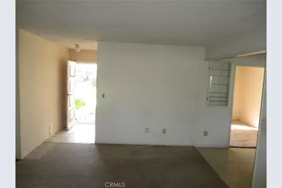 560 W 10th Street, Perris, CA 92570 - Photo 9