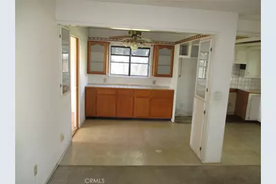 560 W 10th Street, Perris, CA 92570 - Photo 7