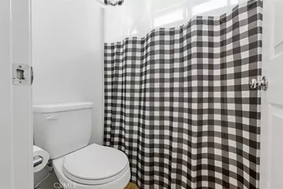 23634 Saratoga Springs, Murrieta, CA 92562 - Photo 19