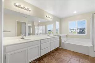 23634 Saratoga Springs, Murrieta, CA 92562 - Photo 29