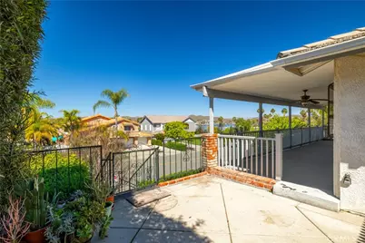 22081 Village Way Drive, Canyon Lake, CA 92587 - Photo 7