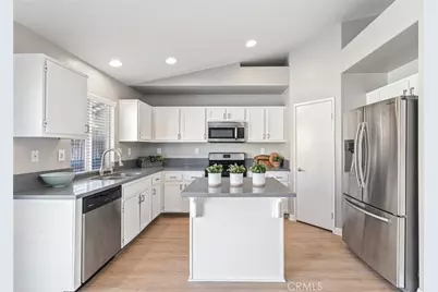 36798 Blanc Court, Winchester, CA 92596 - Photo 7