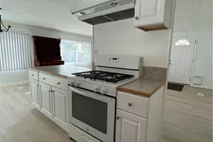 31130 S General Kearny Rd, Temecula, CA 92591 - Photo 13