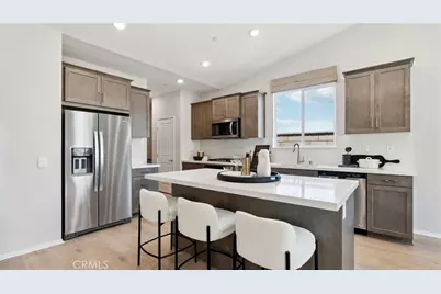 26158 Gentry Avenue, Corona, CA 92883 - Photo 9