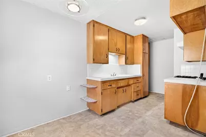 229 S Carmalita, Hemet, CA 92543 - Photo 9