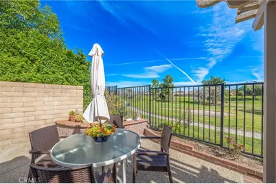 40466 Via Estrada, Murrieta, CA 92562 - Photo 9