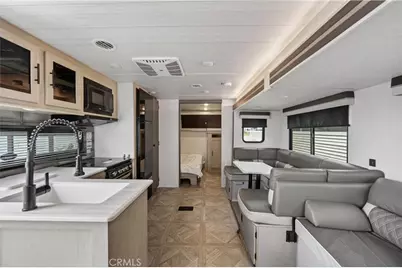 1295 1295 S Cawston Ave, Hemet, CA 92545 - Photo 3