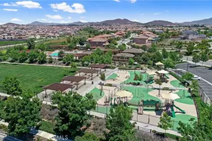 35831 Bobcat Way, Murrieta, CA 92563 - Photo 45