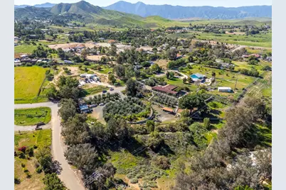 14260 Grande Vista Avenue, Perris, CA 92570 - Photo 37