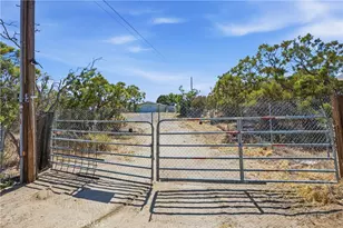 56515 Dickson, Anza, CA 92539 - Photo 29