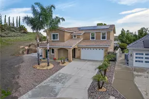 22270 Pinto Dr, Canyon Lake, CA 92587 - Photo 3