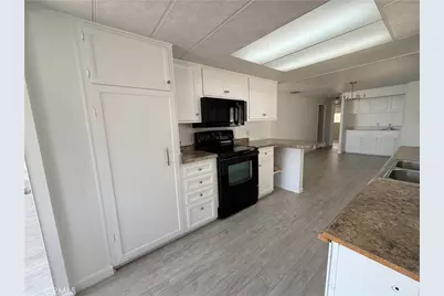 22895 Skylink Drive, Canyon Lake, CA 92587 - Photo 15