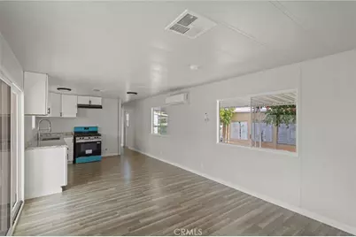 1097 N State #25, Hemet, CA 92543 - Photo 9