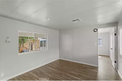 1097 N State #25, Hemet, CA 92543 - Photo 23